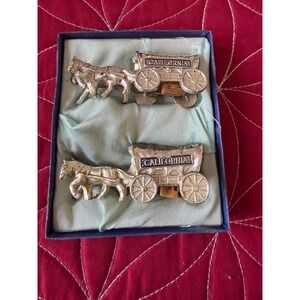 Vintage California Covered Wagon Horse Drawn Carriage Salt Pepper Shakers Set